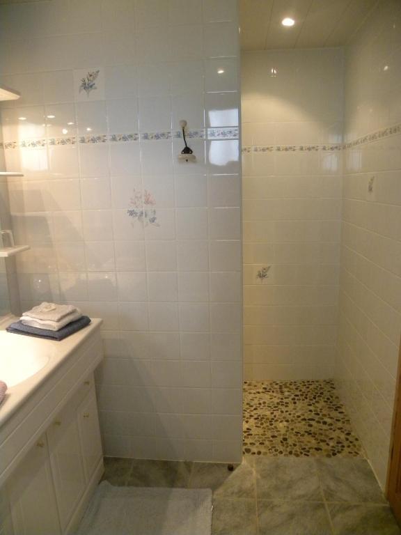 Auberge Les Volpilieres Ruynes-en-Margeride Habitación foto